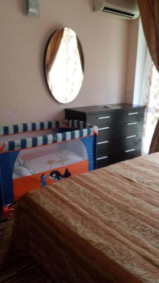Apartment With Green Terrace Burgas Extérieur photo